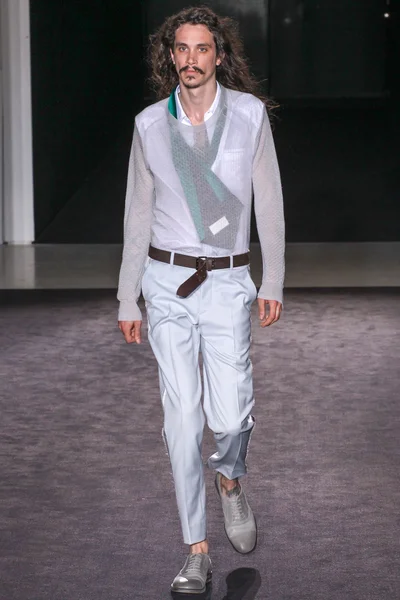 Look 20